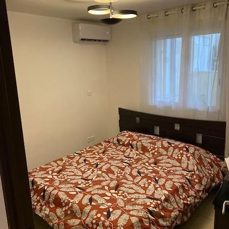 F2 St Denis Jardin D'Etat Apartment Сен Дьони Екстериор снимка
